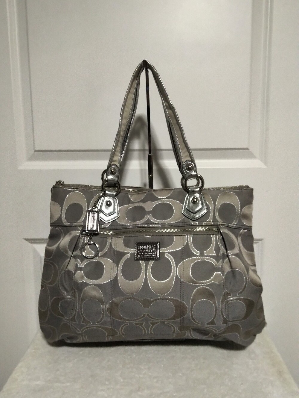 RARE Vintage Coach Poppy Op Art Glam Tote Silver Canvas Y2K Style- 18367